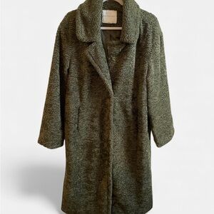 AE Outfitters Women’s Green Teddy long coat Large winter jacket